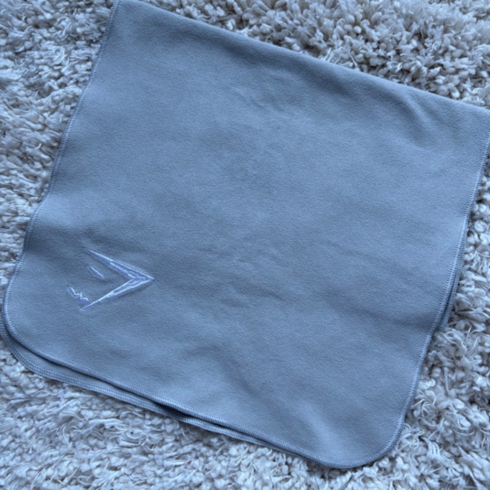 Gymshark Microfibre Gym Sweat Towel Light Gray Workout Training Towel